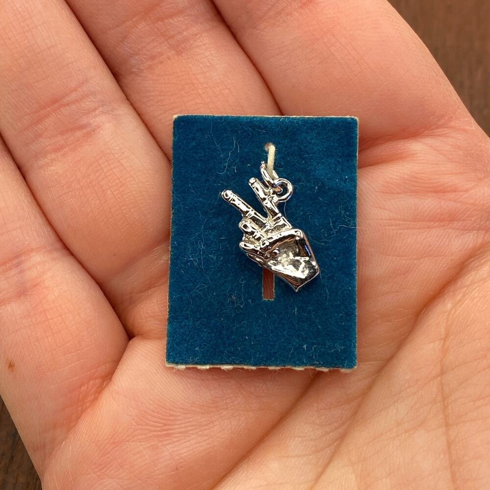 Vintage 925 Sterling Silver Peace Sign Hand Sign Language Pendant Charm